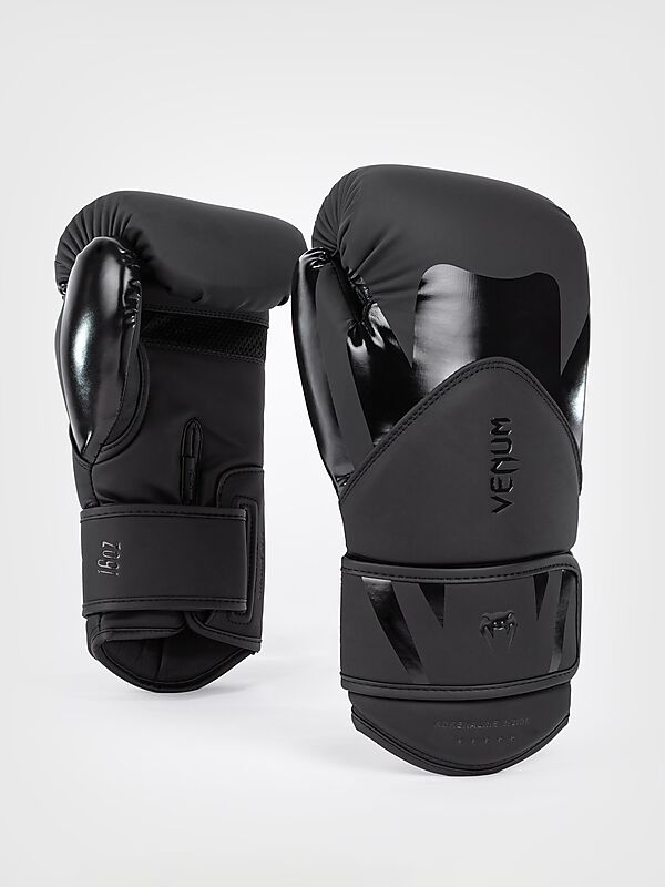 VENUM CHALLENGER 4 BOXING GLOVE på