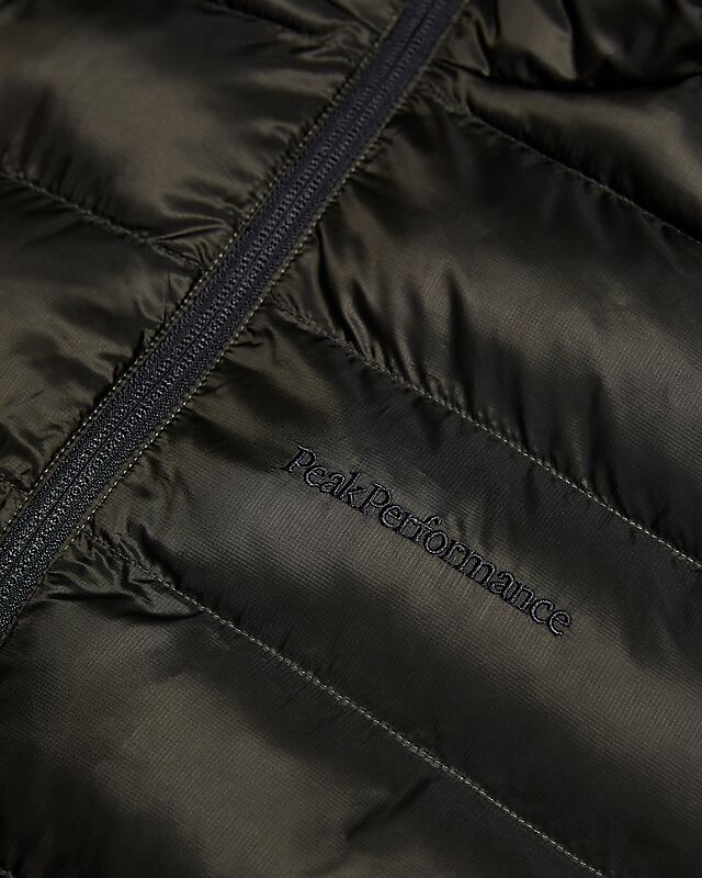 PEAK PERFORMANCE M Tomic Insulated Hood Jacket på