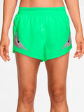 NIKE W NK AEROSWIFT DFADV 3IN SHORT GX på