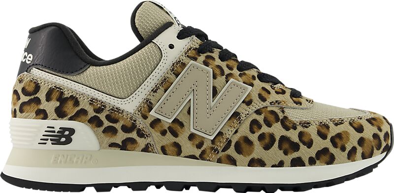 NEW BALANCE W 574 på