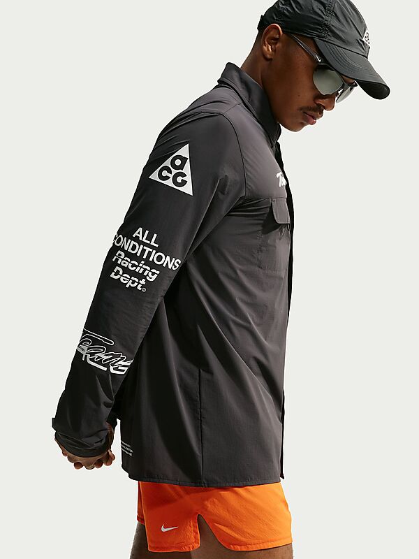 NIKE M NIKE ACG "AIREEZ" LS TOP på