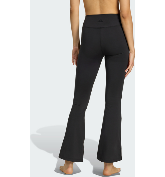 ADIDAS Adidas All Me Essentials Flare Leggings på