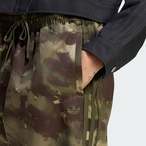 ADIDAS ORIGINALS Adidas Originals Cargo Pant Oversized på