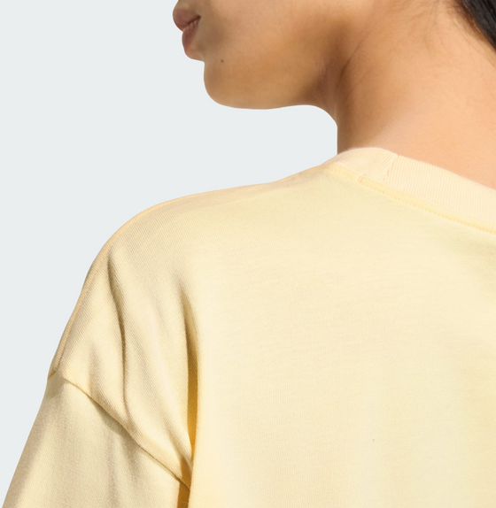 ADIDAS ORIGINALS Adidas Originals Essentials Boyfriend T-shirt på