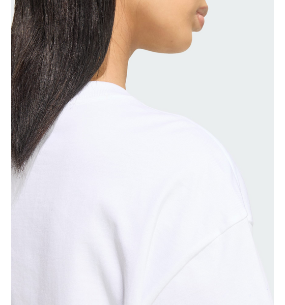 ADIDAS ORIGINALS Adidas Originals Essentials Boyfriend T-shirt på