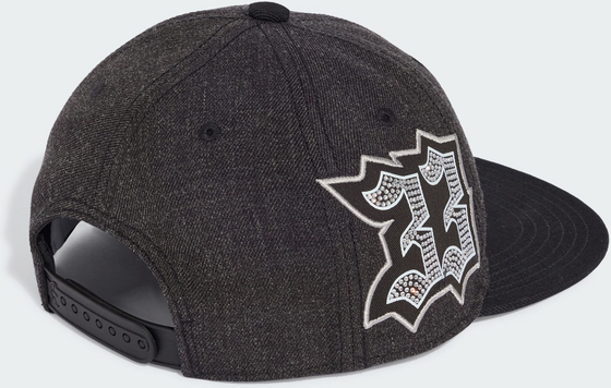 ADIDAS ORIGINALS Adidas Originals Premium Rhinestone Keps på