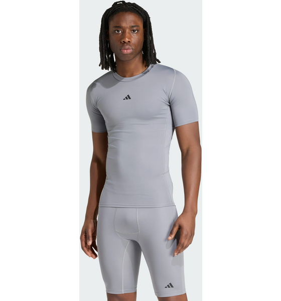 ADIDAS Adidas Techfit Compression Training T-shirt på
