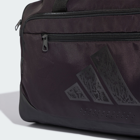 ADIDAS Adidas Training Defender Liten Duffelväska Med Grafik på