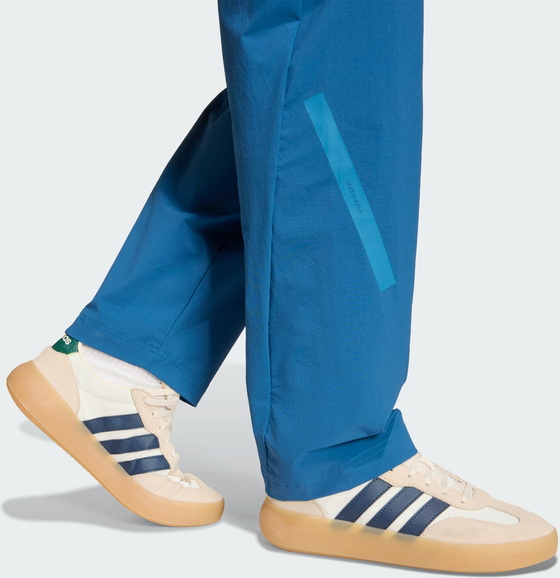 ADIDAS Adidas Z.n.e. Woven Resebyxor på