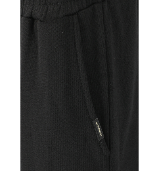 ENDURANCE Beisty Shorts på