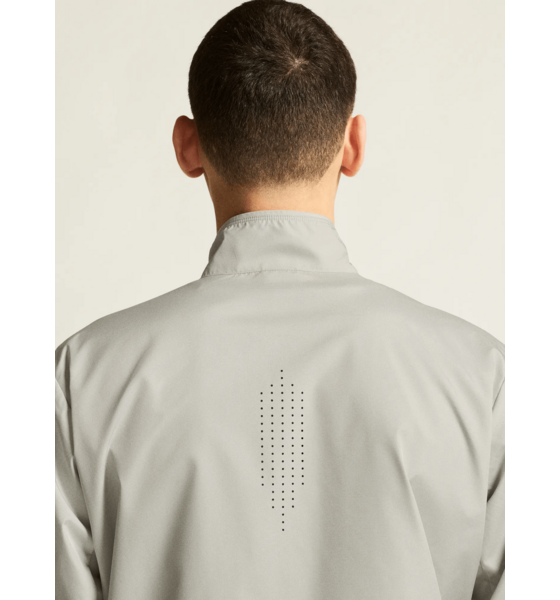 CRAFT Essence Wind Jacket 2 M på