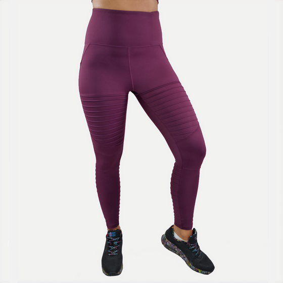 SHE DID Favorittights Plommon på