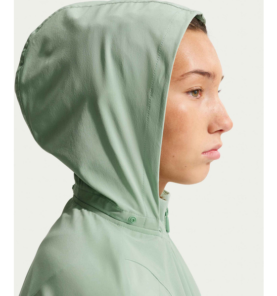 NIKE Girls' Water-repellent Uv Woven Jacket Mavn på