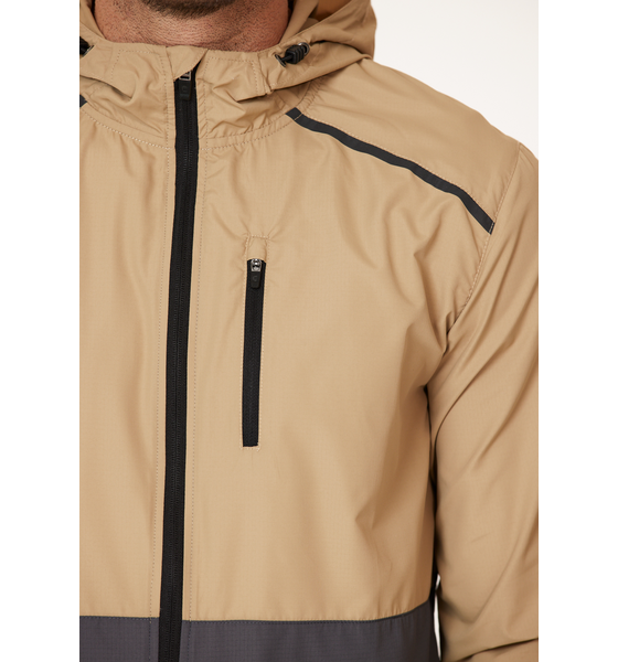 ENDURANCE Hugoee Running Jacket på