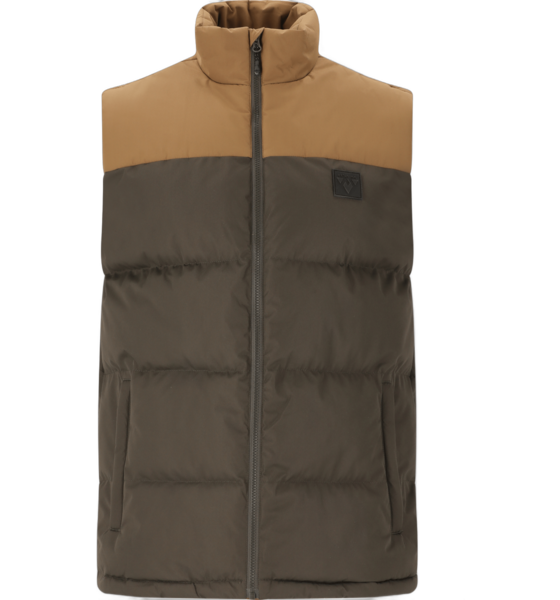 WHISTLER Jokub Vest på