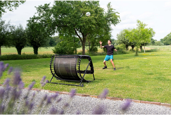 EXIT Kickback Fotboll Rebounder 124x90 Cm på