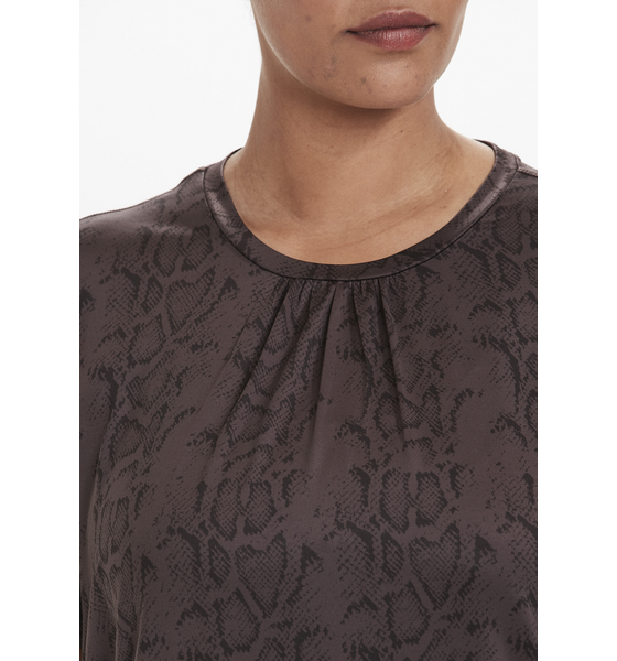 Q SPORTSWEAR Liyeer T-shirt på