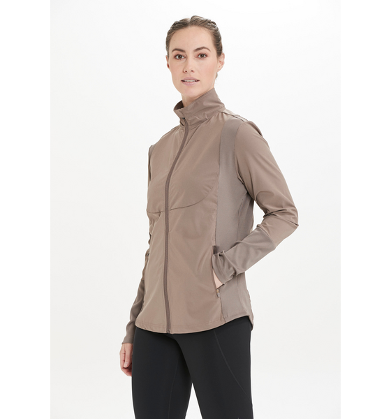 ENDURANCE Medear Jacket på