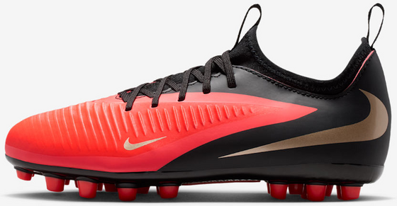 NIKE Older Kids' Artificial-grass Football Boot Jr. Phantom 6 Low Academy på
