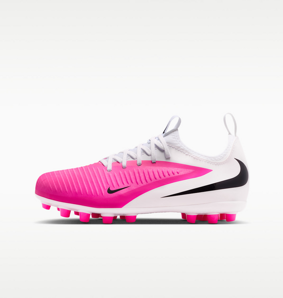 NIKE Older Kids' Artificial-grass Football Boot Jr. Phantom 6 Low Academy på