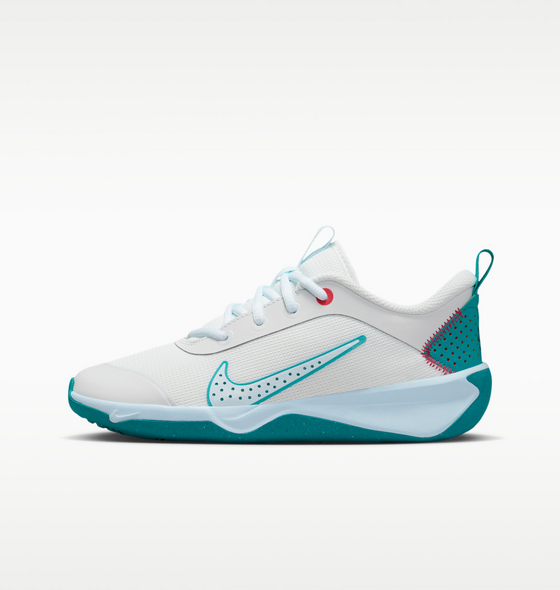 NIKE Older Kids' Indoor Court Shoes Omni Multi-court på