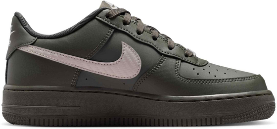 NIKE Older Kids' Shoes Air Force 1 Tech Essential på