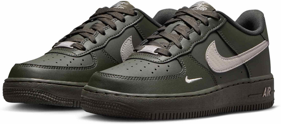 NIKE Older Kids' Shoes Air Force 1 Tech Essential på
