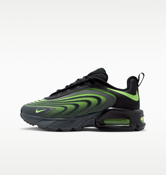 NIKE Older Kids' Shoes Air Max Fire på