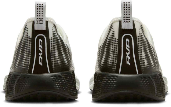 NIKE Older Kids' Shoes Ava X på
