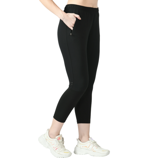 ULTIMATE GARB One Luxe Legging 7'8 på