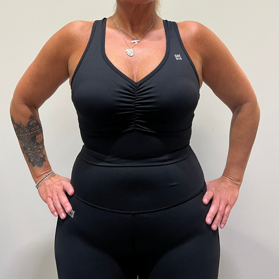 SHE DID Scrunch Sport-bh Svart på
