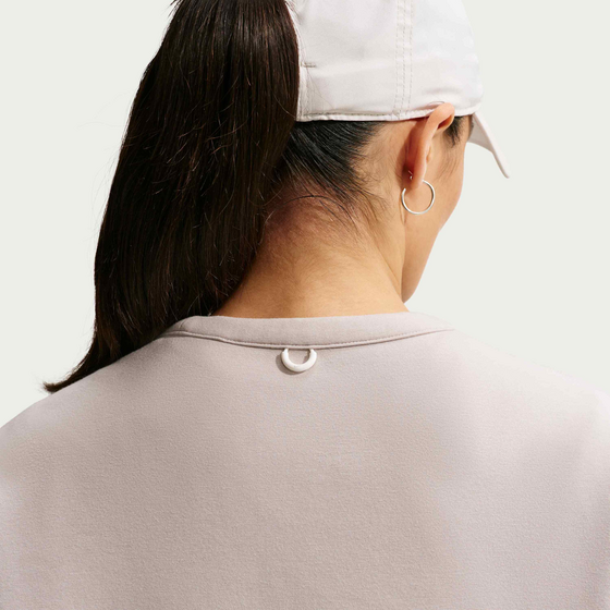 NIKE Women's Dri-fit Oversized Crew-neck Top 24.7 Impossiblysoft på