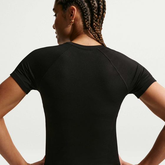 NIKE Women's Dri-fit T-shirt Pro Seamless på