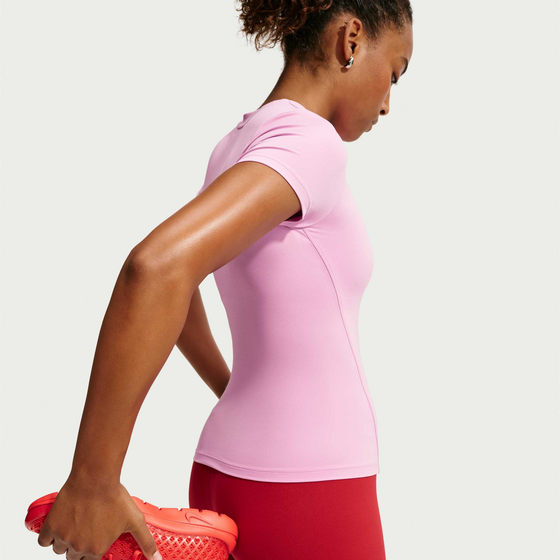 NIKE Women's One Fitted på