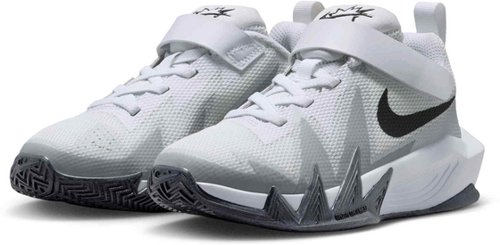 NIKE Younger Kids' Basketball Shoe S.t. Dynamite på