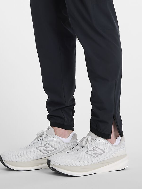 NEW BALANCE M RC ESSENTIAL JOGGER på