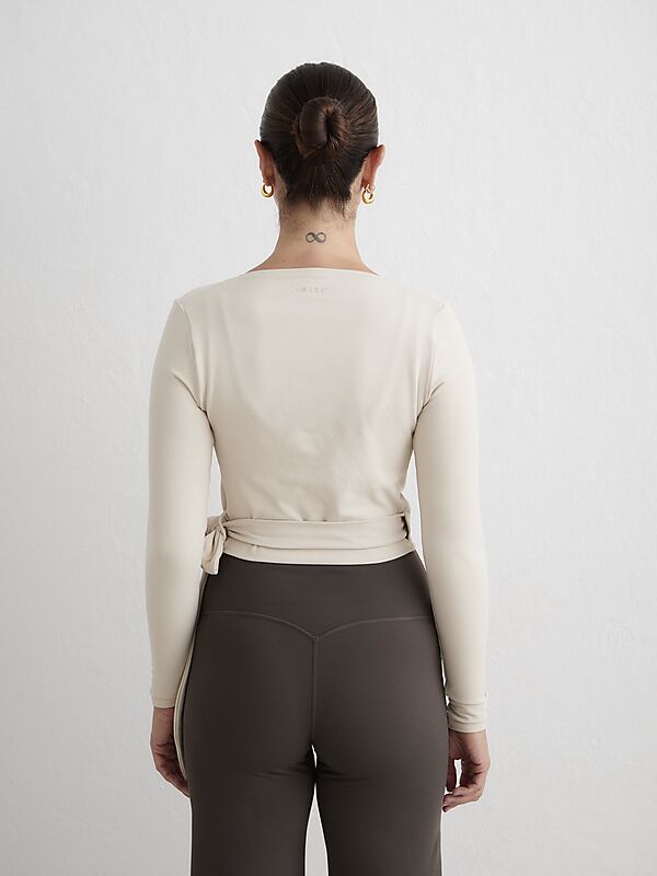 AIM´N Shape Seamless Wrap Long Sleeve på