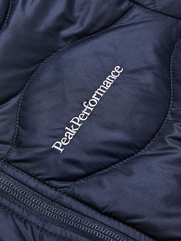 PEAK PERFORMANCE J Helium Down Hood Jkt på