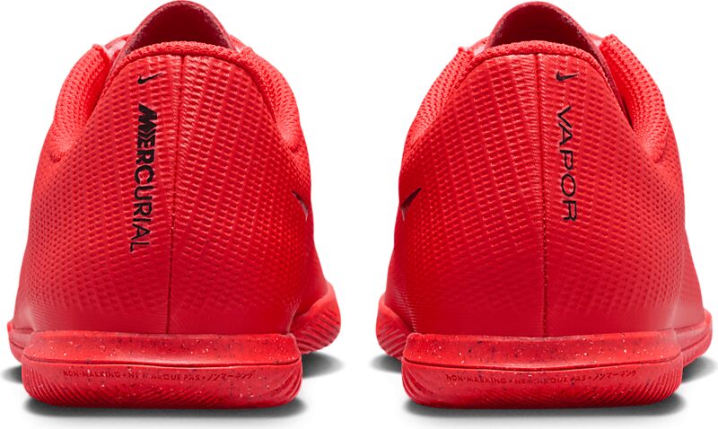 NIKE JR MERCURIAL VAPOR 17 CLUB IC på