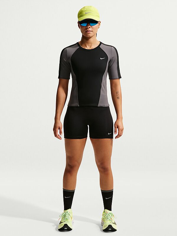 NIKE W NK TEMPO DR HR TIGHT SHORT på