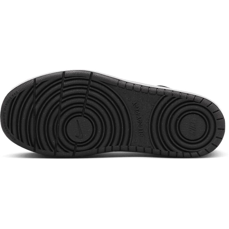 NIKE J Court Borough Low Ps på