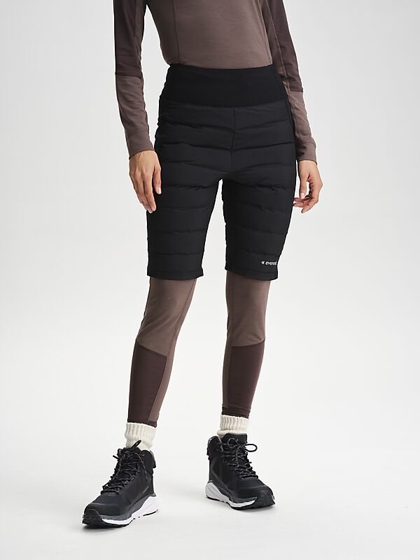 EVEREST W Agnes Shorts på