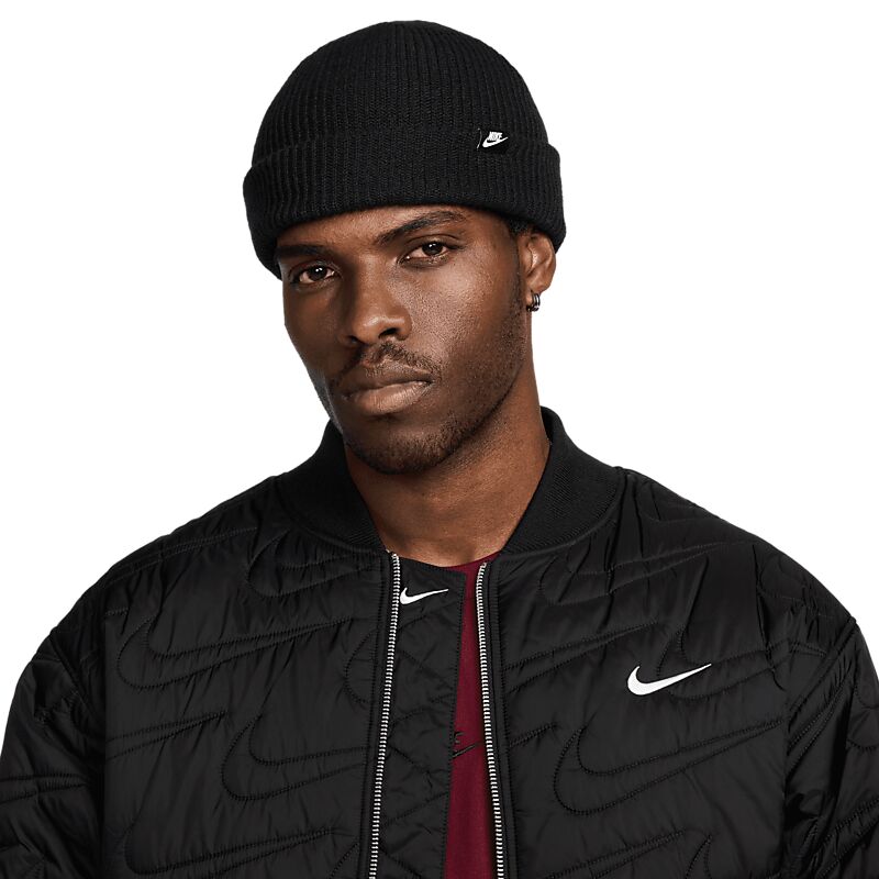 NIKE U Terra Beanie Sc Fut365 L på