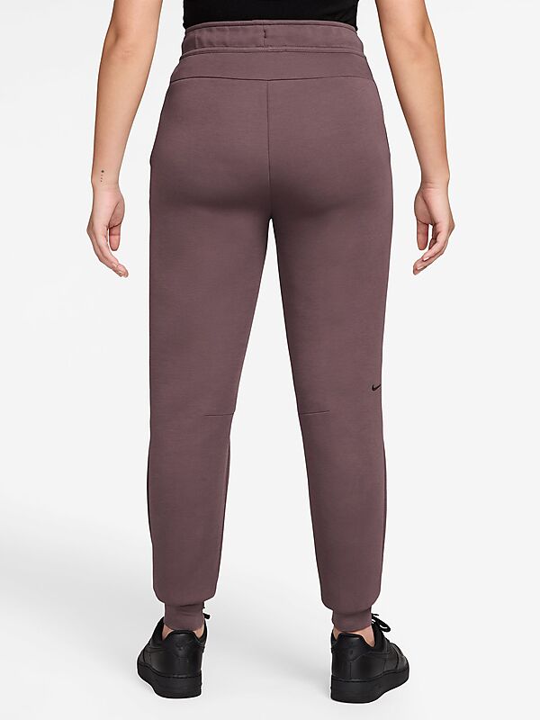 NIKE W Tch Flc Mr Jgger 2 på