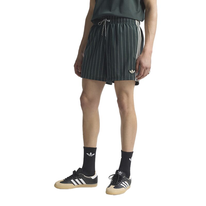 ADIDAS ORIGINALS Juve Icon Shorts på