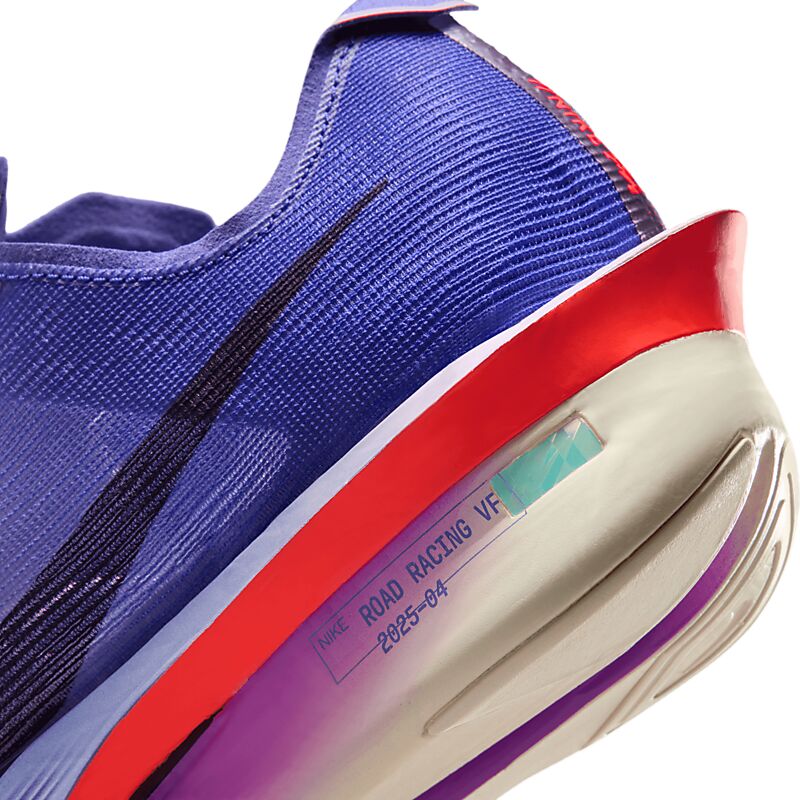 NIKE W Zoomx Vaporfly Next% 4 på