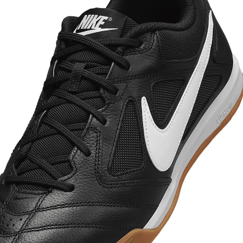 NIKE M Gato på