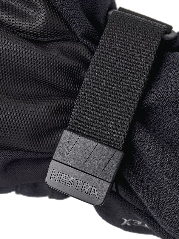 HESTRA J Gore Tex Alta Mitt på