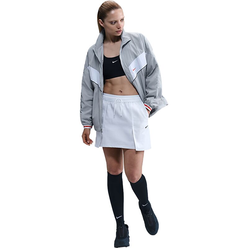 NIKE W Nsw Jkt Wvn Gls på