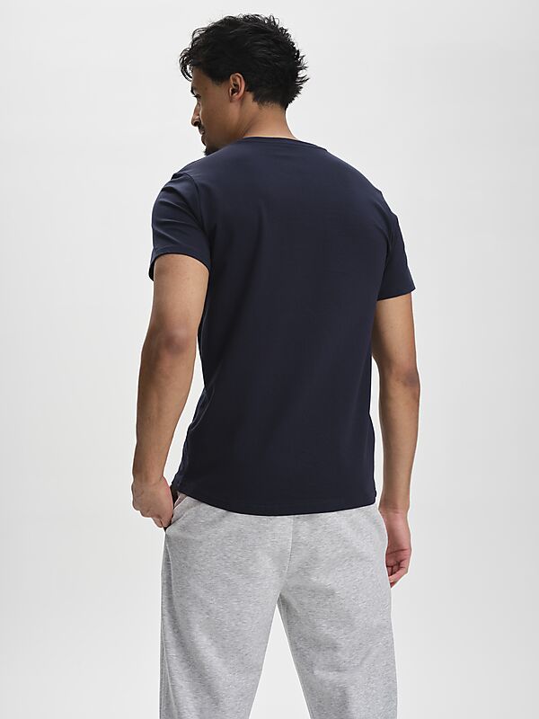 SOC M SLIM FIT R-NECK TEE på